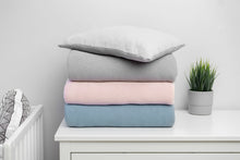 Lade das Bild in den Galerie-Viewer, SET ODEJA IN VZGLAVNIK KNITTED MUSLIN | MODRA