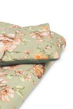 Prenesite sliku u preglednik galerije, SET BARŠUNASTOG DEKE I JASTUČNICE | ZELENA