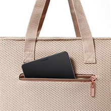 Naložite sliko v pregledovalnik galerije, Previjalna torba Carmen BABYONO®️ | Bež