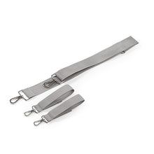 Lade das Bild in den Galerie-Viewer, BABYONO®️ Reise-Wickeltasche | Grau