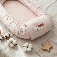 Prenesite sliku u preglednik galerije, GNIJEZDO ZA BEBE SENSILLO® | BEAR AND RABBIT