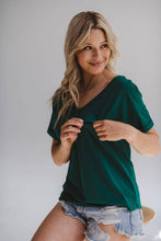 Naložite sliko v pregledovalnik galerije, Majica za dojenje MUM | Zelena