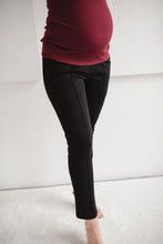 Naložite sliko v pregledovalnik galerije, Nosečniške elegantne hlače Gracefit - Črne