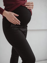 Naložite sliko v pregledovalnik galerije, Nosečniške elegantne hlače Gracefit - Črne