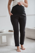 Naložite sliko v pregledovalnik galerije, Nosečniške elegantne hlače Gracefit - Sive