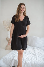 Lade das Bild in den Galerie-Viewer, Aurora Musselin-Nachthemd | Schwarz