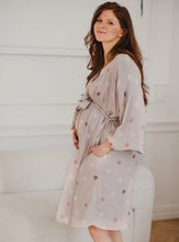 Lade das Bild in den Galerie-Viewer, Umstandsbademantel Milk&Love | Beige