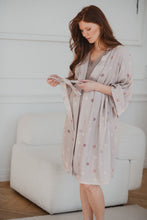 Lade das Bild in den Galerie-Viewer, Umstandsbademantel Milk&Love | Beige
