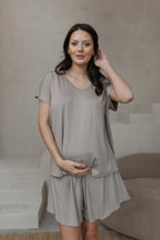 Lade das Bild in den Galerie-Viewer, Umstandsshorts Mocha | Beige