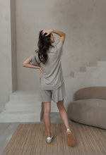 Lade das Bild in den Galerie-Viewer, Umstandsshorts Mocha | Beige