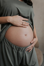 Lade das Bild in den Galerie-Viewer, Umstandsshorts Mocha | Oliv