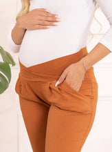 Naložite sliko v pregledovalnik galerije, Nosečniške hlače Mollie - Camel