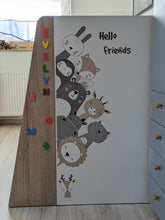 Naložite sliko v pregledovalnik galerije, Stenska nalepka Hello Friends
