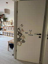 Naložite sliko v pregledovalnik galerije, Stenska nalepka Hello Friends
