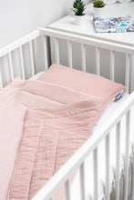 Lade das Bild in den Galerie-Viewer, SET ODEJA IN VZGLAVNIK KNITTED MUSLIN | PINK
