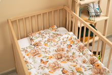 Lade das Bild in den Galerie-Viewer, SET ODEJA IN VZGLAVNIK VELVET | BEŽ
