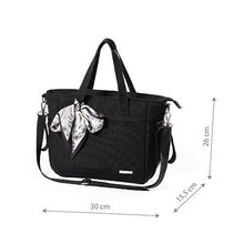 Naložite sliko v pregledovalnik galerije, Previjalna torba Carmen BABYONO®️ | Črna
