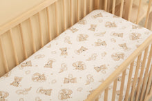 Lade das Bild in den Galerie-Viewer, SENSILLO-BETTLAKEN 60 x 120 cm | REGENBOGEN-TEDDY
