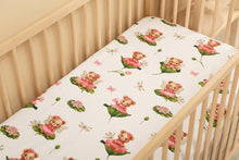 Lade das Bild in den Galerie-Viewer, TISKANA RJUHA Z MEDVEDJIM VZORCEM V CVETJU 60 X 120 CM
