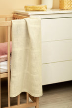 Naložite sliko v pregledovalnik galerije, PLETENA ODEJICA MOLLY |  NARAVNA
