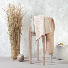 Naložite sliko v pregledovalnik galerije, PREMIUM ODEJICA IZ 100% MERINO VOLNE | BEŽ
