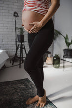 Lade das Bild in den Galerie-Viewer, Premium Umstandsleggings Milk&amp;Love | Navi
