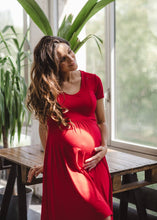 Prenesite sliku u preglednik galerije, Trudnička haljina Mommy Chic - Karmin
