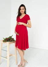 Prenesite sliku u preglednik galerije, Trudnička haljina Mommy Chic - Karmin
