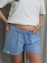 Lade das Bild in den Galerie-Viewer, Umstandsshorts Latte Mama | Blau
