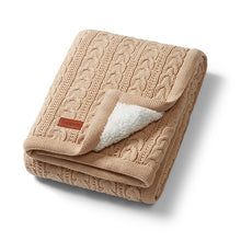 Naložite sliko v pregledovalnik galerije, BOMBAŽNA ODEJICA BABYONO | RETRO
